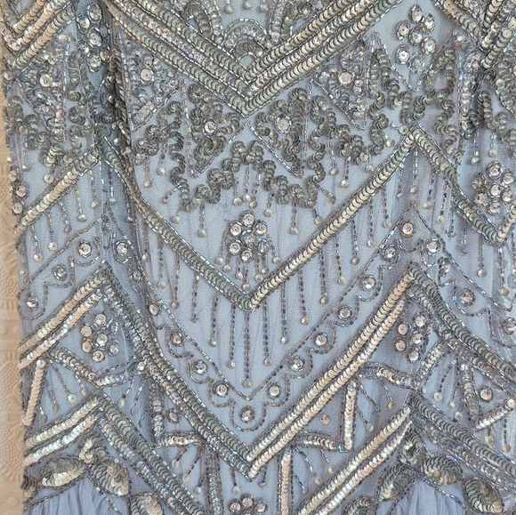 Stunning Downton Abbey Gown - Picture 4 of 12